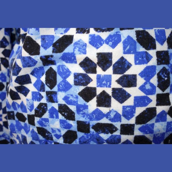 Michael Kors Blue Print V-Neck Sweater - size M - Picture 11 of 13